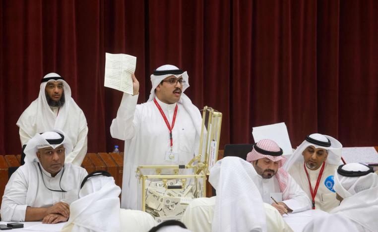 بوادر لتجدد الصّدام بين الحكومة ومجلس الأمة الكويتي