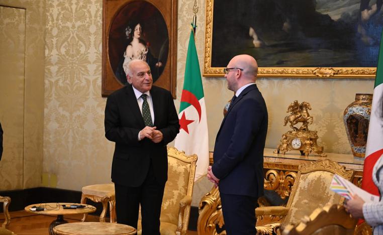 عطاف في لقاء مع رئيس البرلمان الايطالي.. الجزائر تعزز علاقاتها مع ايطاليا في خضم توتر مع فرنسا