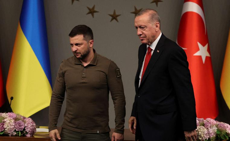 اردوغان يحتفظ بعلاقات قوية مع زيلنسكي وبوتين