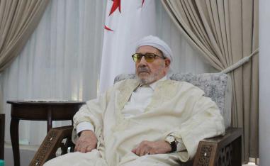 (صورة الدكتور بوعبد الله غلام الله من صفحة أصــدقاء المجلس الإسلامي الأعلى بفيسبوك)