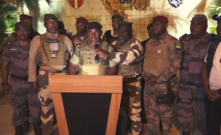 الانقلابات العسكرية المتتالية في غرب افريقيا ترسم معادلة جديدة في العلاقات مع الغرب وفرنسا على وجه الخصوص