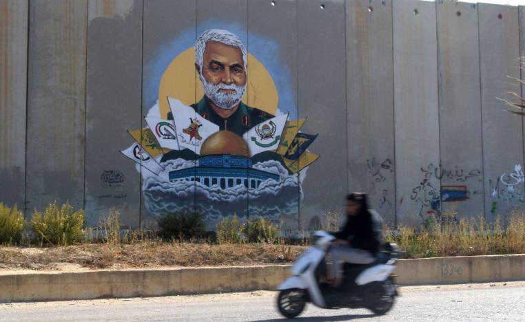 جدارية لقاسم سليماني على الحدود بين لبنان وإسرائيل