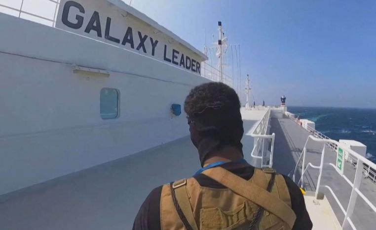 جماعة الحوثي توعدت باستهداف المزيد من السفن الإسرائيلية