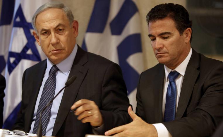رئيس الوزراء الإسرائيلي بنيامين نتنياهو ورئيس الموساد السابق يوسي كوهين