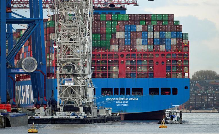 كوسكو الصينية أحدث شركة شحن بحري تعلق رحلاتها إلى إسرائيل عبر البحر الأحمر