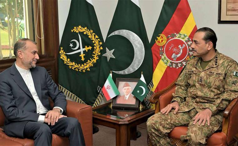 قائد الجيش الباكستاني سيد عاصم منير يستقبل وزير الخارجية الإيراني حسين أمير عبداللهيان