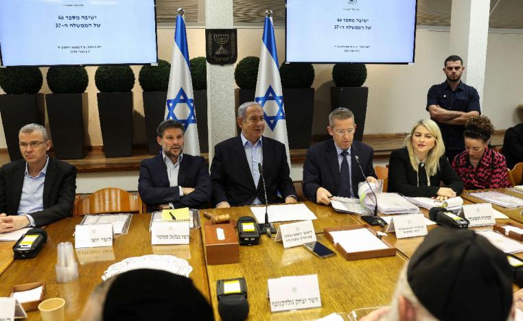 إسرائيل تستخدم أموال المقاصة الفلسطينية كورقة ابتزاز 