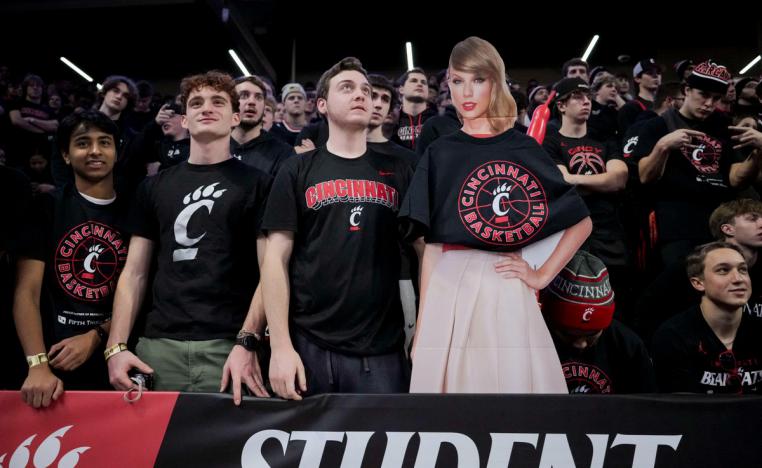 تايلور سويفت