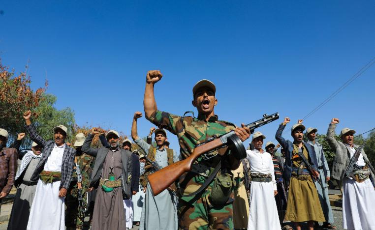 الحوثيون يستمرون في المناورات السياسية