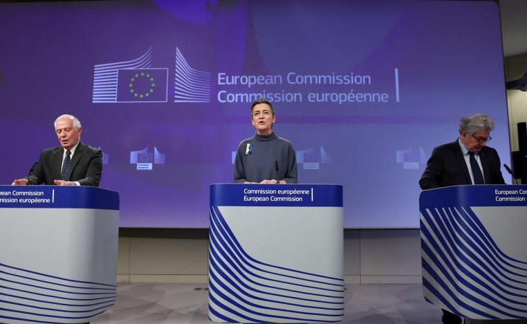 مقترحات لتشجيع دول الاتحاد الأوروبي على شراء المزيد من الأسلحة 