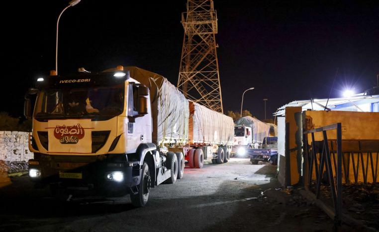 الجمارك التونسية سمحت بتعديل المسار المحدد لعبور الشاحنات إلى ليبيا عبر مركز ذهيبة وازن
