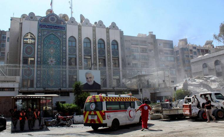آثار تدمير القنصلية الإيرانية في دمشق بعد غارة إسرائيلية