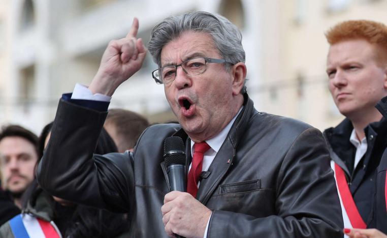 اليسار الفرنسي يتهم الحكومة بالانحياز إلى إسرائيل 