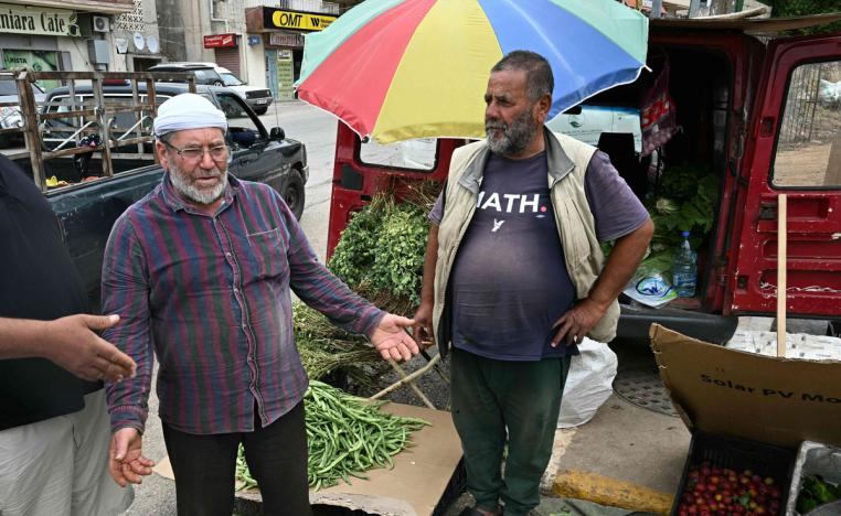 اللبنانيون يطالبون بتقليص العدد وتنظيم الوجود السوري 