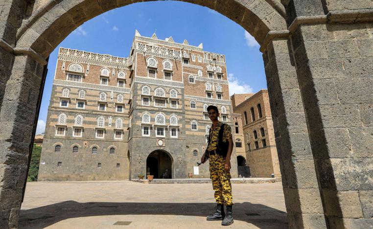 الجماعة الحوثية تسعى لتعزيز وسائل سيطرتها على المجتمع اليمني