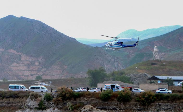 فرق الإنقاذ تبحث في المنطقة الجبلية سيرا على الأقدام وسط ضباب كثيف