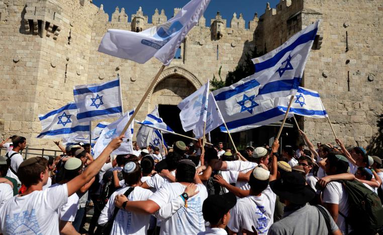 إسرائيل تتجاهل كافة التحذيرات من إشعال التوتر 