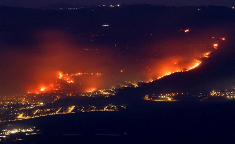 The fire spread quickly due to hot and dry weather