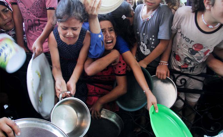 Hungry Palestinian children