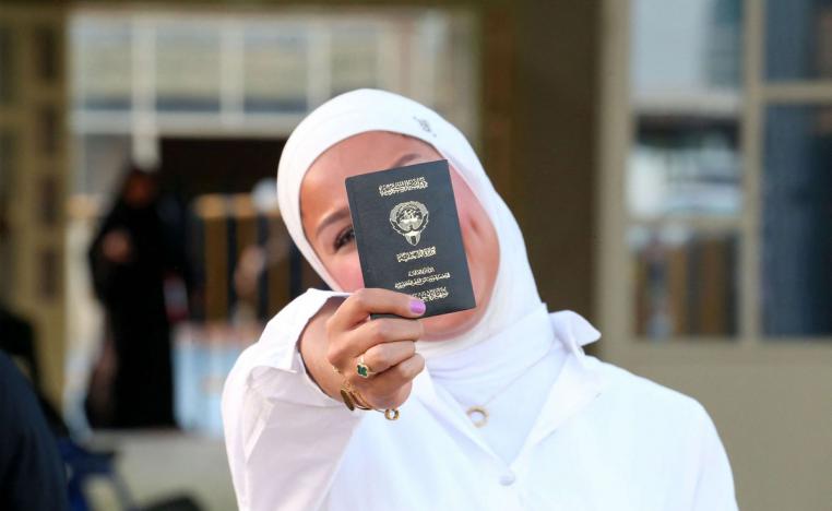 عمليات إسقاط الجنسية ستكون مستمرة
