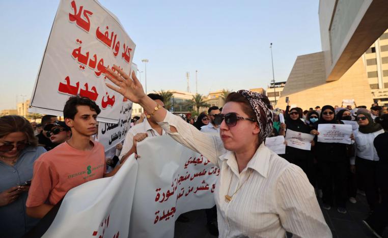 ارتفاع وتيرة الجدل السياسي والشعبي 