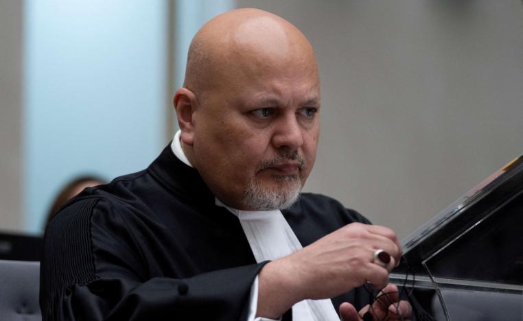 كريم خان يدعو إلى معاملة قادة إسرائيل وحماس على قدم المساواة