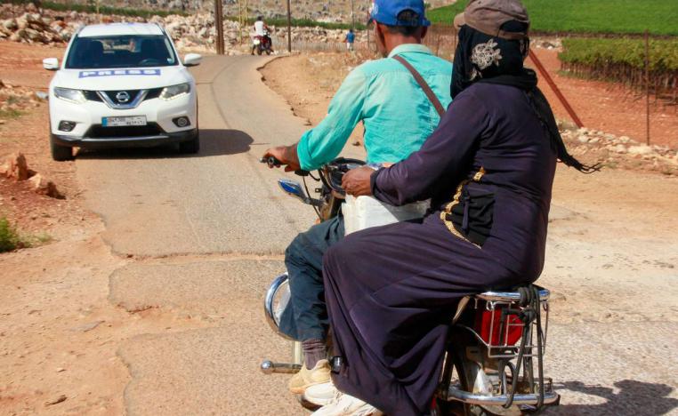 لاجئون سوريون يغادرون منطقة الوزاني في جنوب لبنان