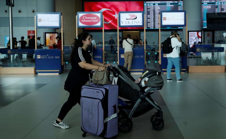 الدول تسابق الزمن لإجلاء رعاياها من لبنان 