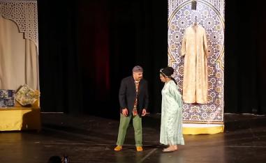 مسرحية "قفطان لالة"