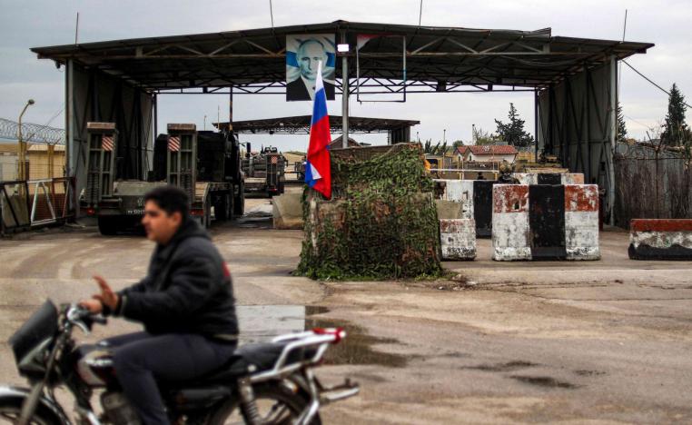 المرصد يلمح لامكانية نقل الضباط لقاعدة روسية في ليبيا