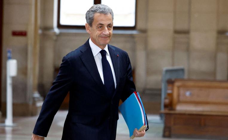 ساركوزي بات ملزما بالخضوع للعقوبة 