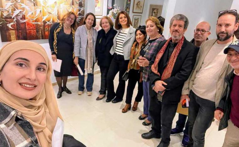 من الافتتاح