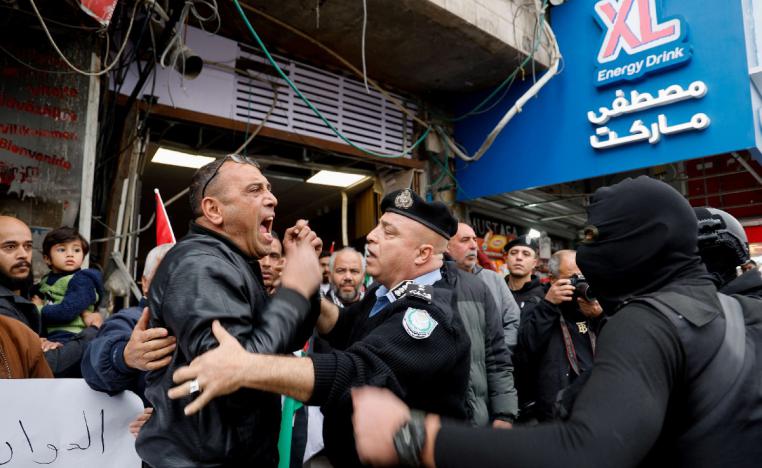 سكان مخيم جنين يدفعون ثمن الاقتتال الداخلي