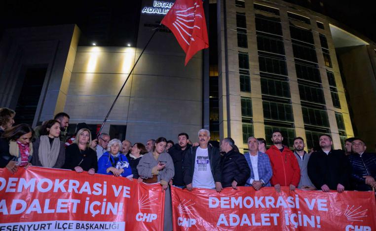 المعارضة تتهم أردوغان بتوظيف القضاء في معركته ضد خصومه 