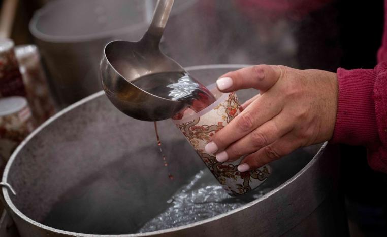الخمور الغشوشة تحصد أرواح عشرات الأتراك 