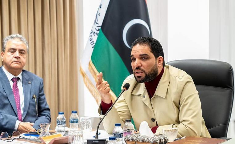 الانقسام السياسي يلقي بضلاله على ميزانية ليبيا