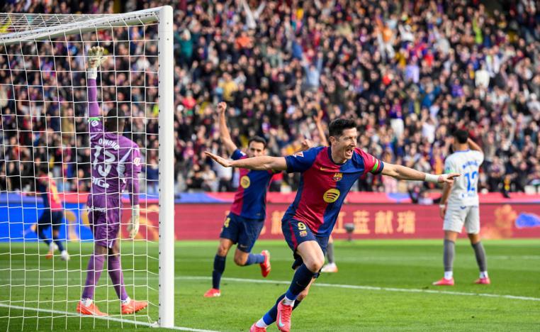  ليفاندوفسكي سجل الهدف إثر عرضية متقنة من الجناح لامين جمال 