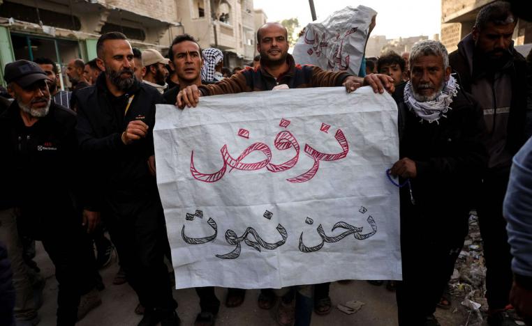 الغزيون يأملون وقف الحرب وطي صفحة سيطرة حماس على القطاع