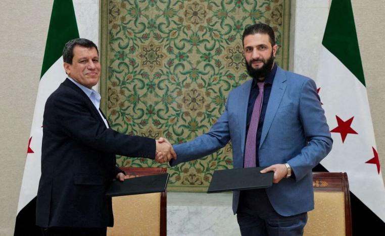 هل يطوي الاتفاق صفحة التوتر بين الإدارة السورية والأكراد 