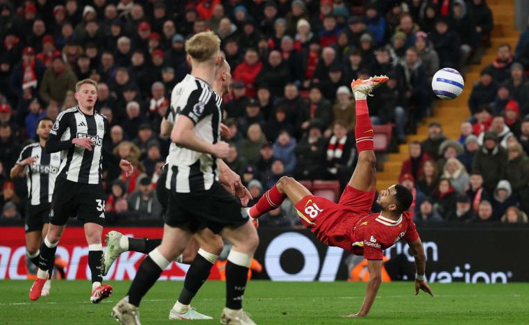 نيوكاسل وليفربول