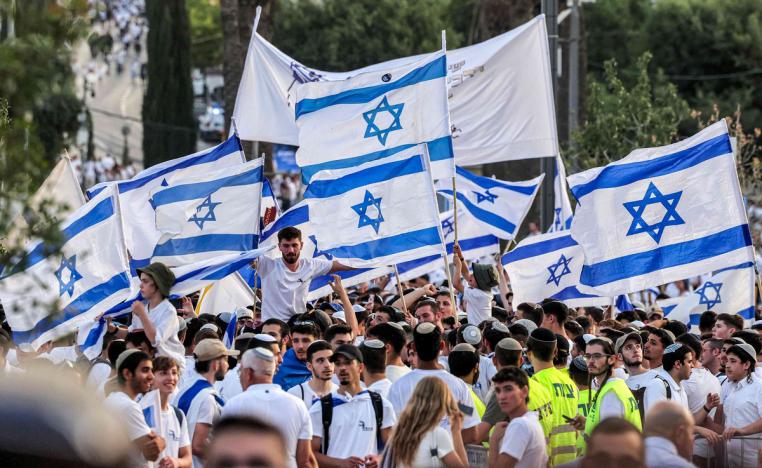 مسيرة الأعلام تستفز الفلسطينيين 