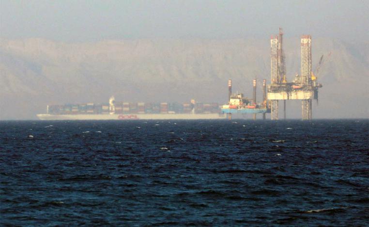 An oil platform at the Gulf of Suez 