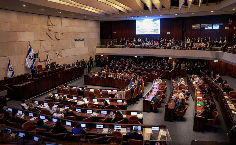 Netanyahu's coalition avoids early election amid conscription bill crisis
