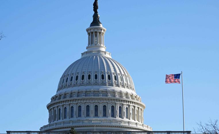 النقاش داخل مجلس النواب الاميركي شهد انقسامًا حادًا بين الجمهوريين والديمقراطيين