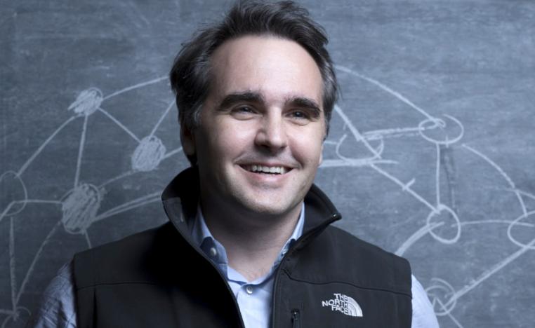 ديمون سنتولا