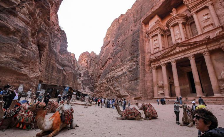 قطاع السياحة الأردني ينتكس بعد التعافي من تداعيات جائحة كورونا 