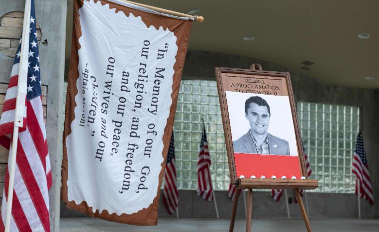 ترامب أمر بتنكيس الأعلام الأميركية حدادا على كيرك