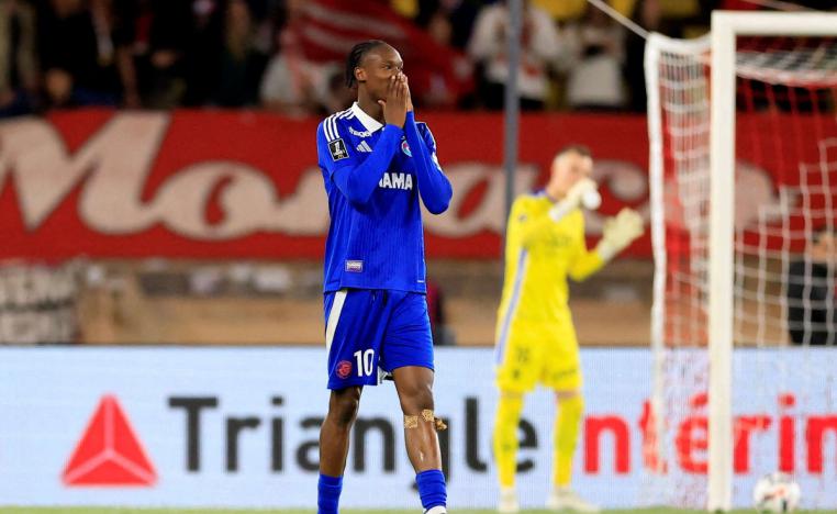 المهاجم الهولندي إيمانويل إيمخا