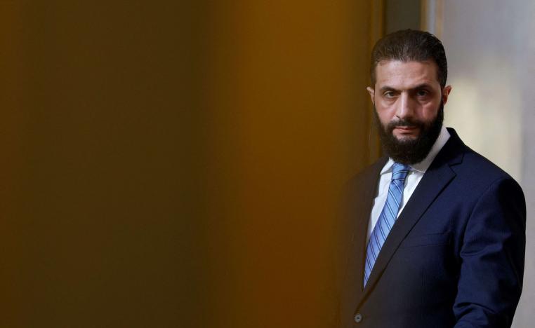 الشرع يسوق لنفسه كرجل اعتدال بعد سنوات من قيادة فصيل اسلامي متشدد