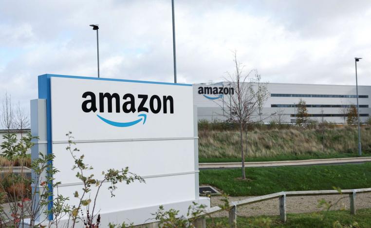 الشركات تعطي أولوية للذكاء الاصطناعي على التوظيف